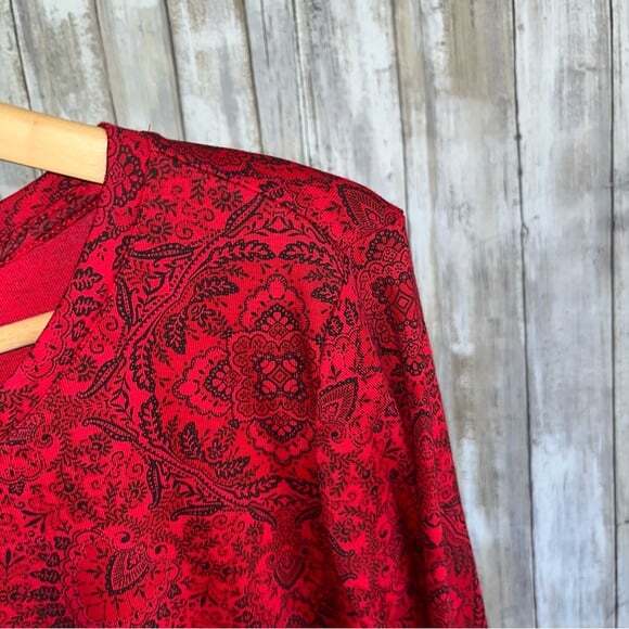 J. Jill Red Printed Long Sleeve Pima Crew Neck Tee - Picture 3 of 7